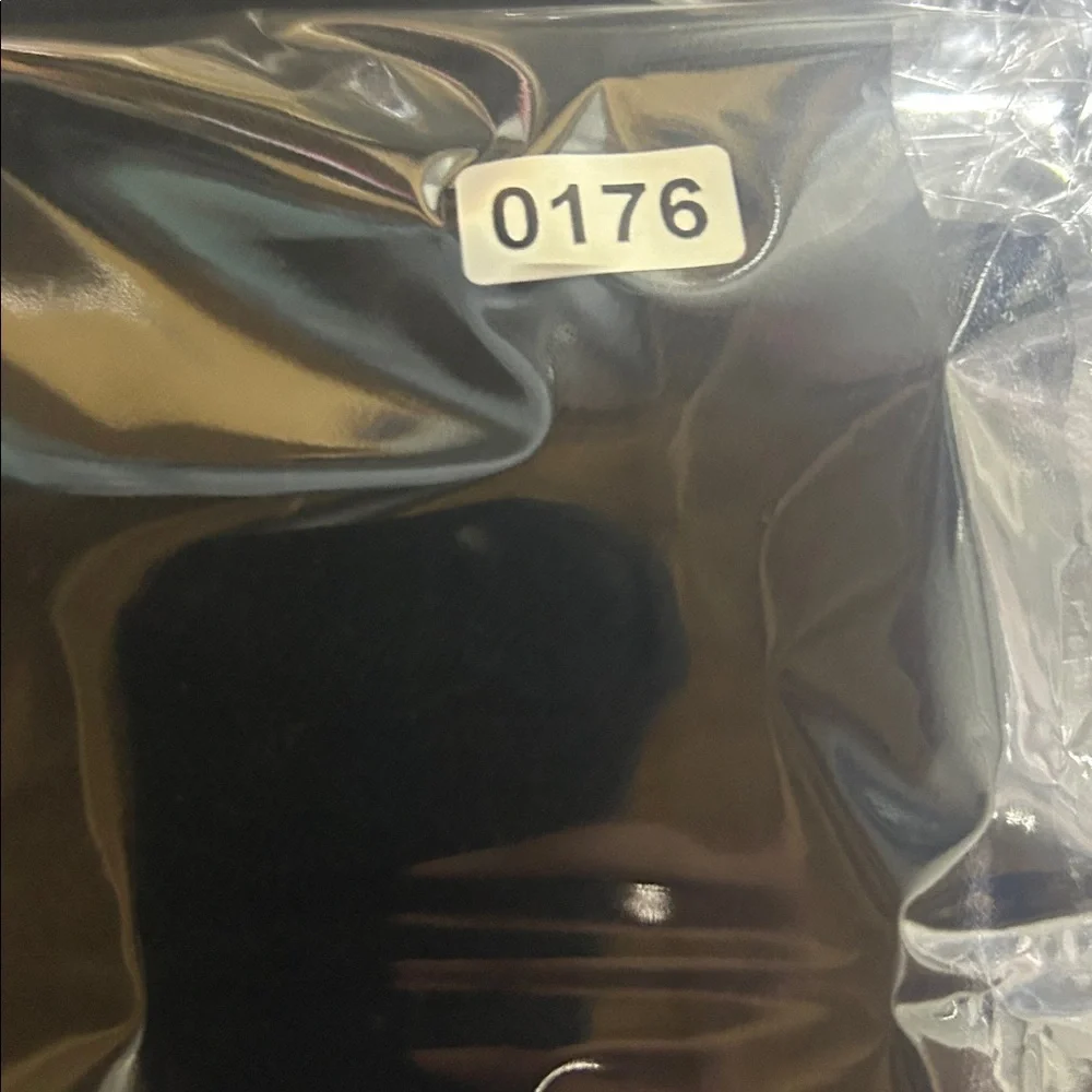 Old Navy Midrise Rockstar Super Skinny Black Jeans (Women's size 6) - Picture 8 of 8